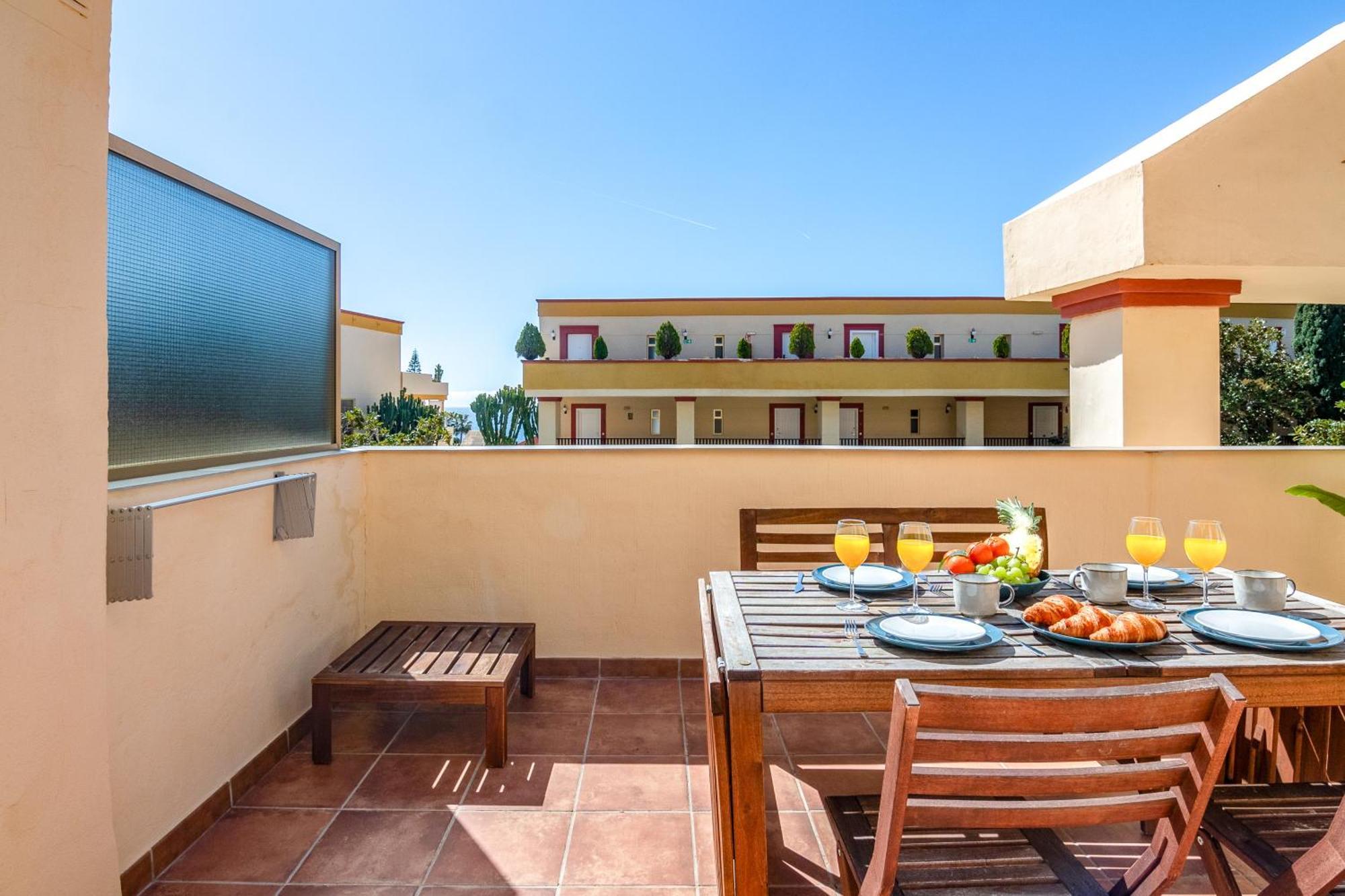 Oleholidays 226 Romana Playa Primera Linea De Mar Marbella Exterior photo